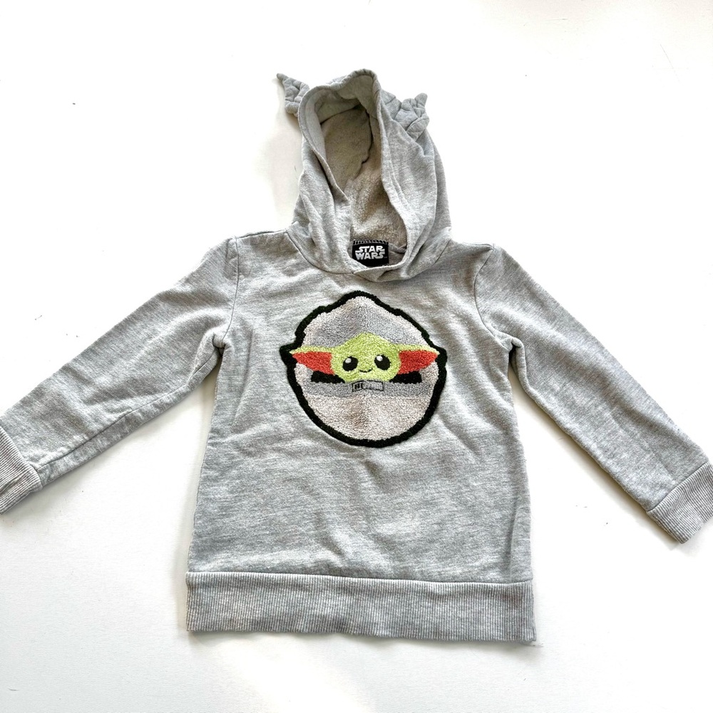 Star Wars Boys Baby Grogu Mandalorian Yoda Gray Pullover Sweater Hoodie Size 4T